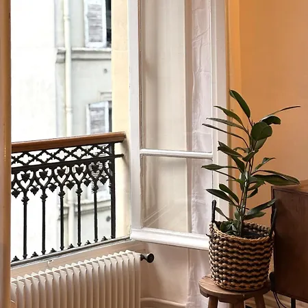 Lägenhet Parishome Style & Comfort At Unbeatable Location *